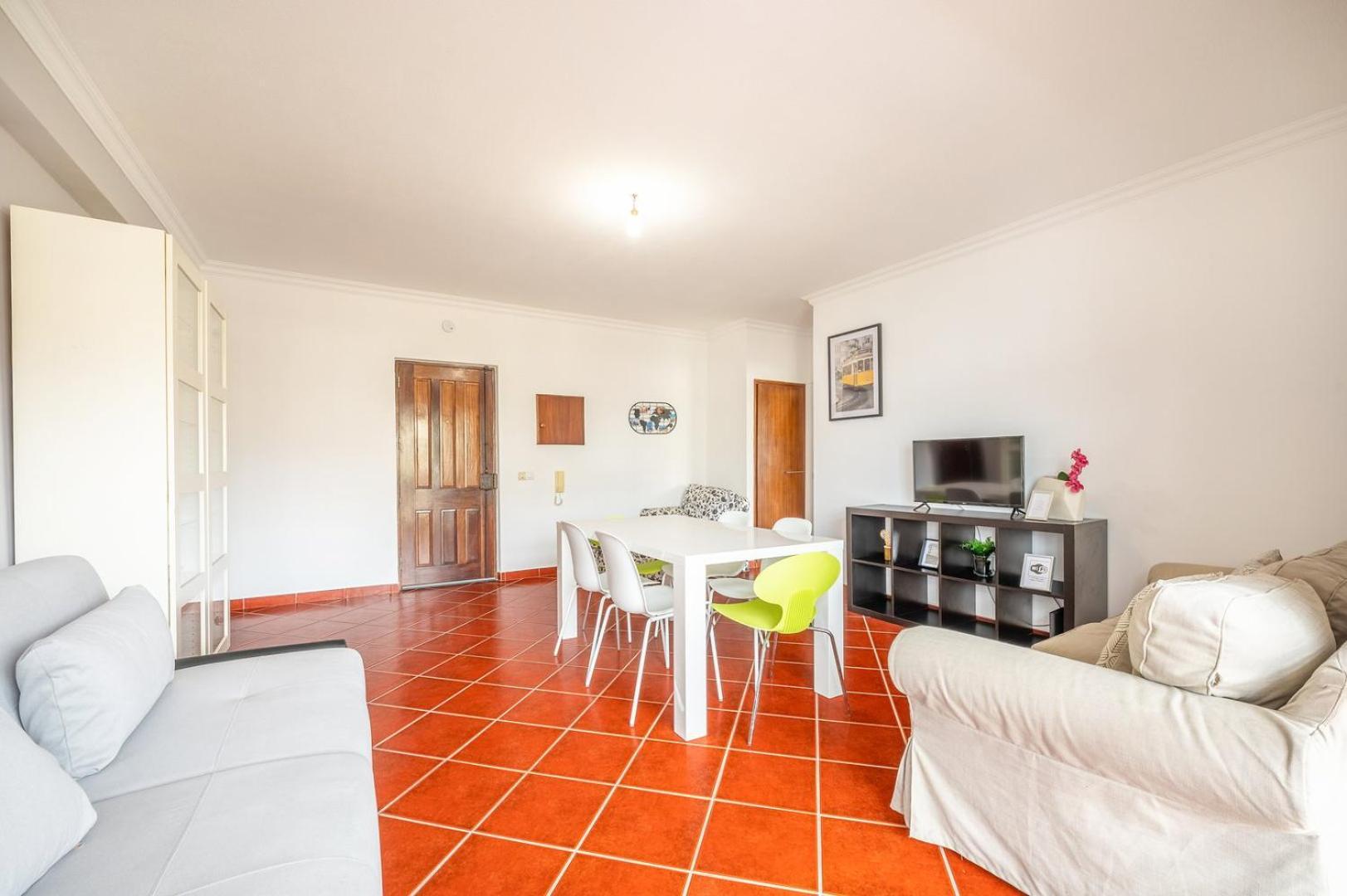 Guestready - Glowing Hideaway In Almada Ruang foto