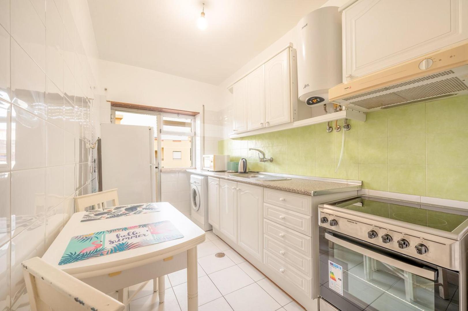 Guestready - Glowing Hideaway In Almada Ruang foto